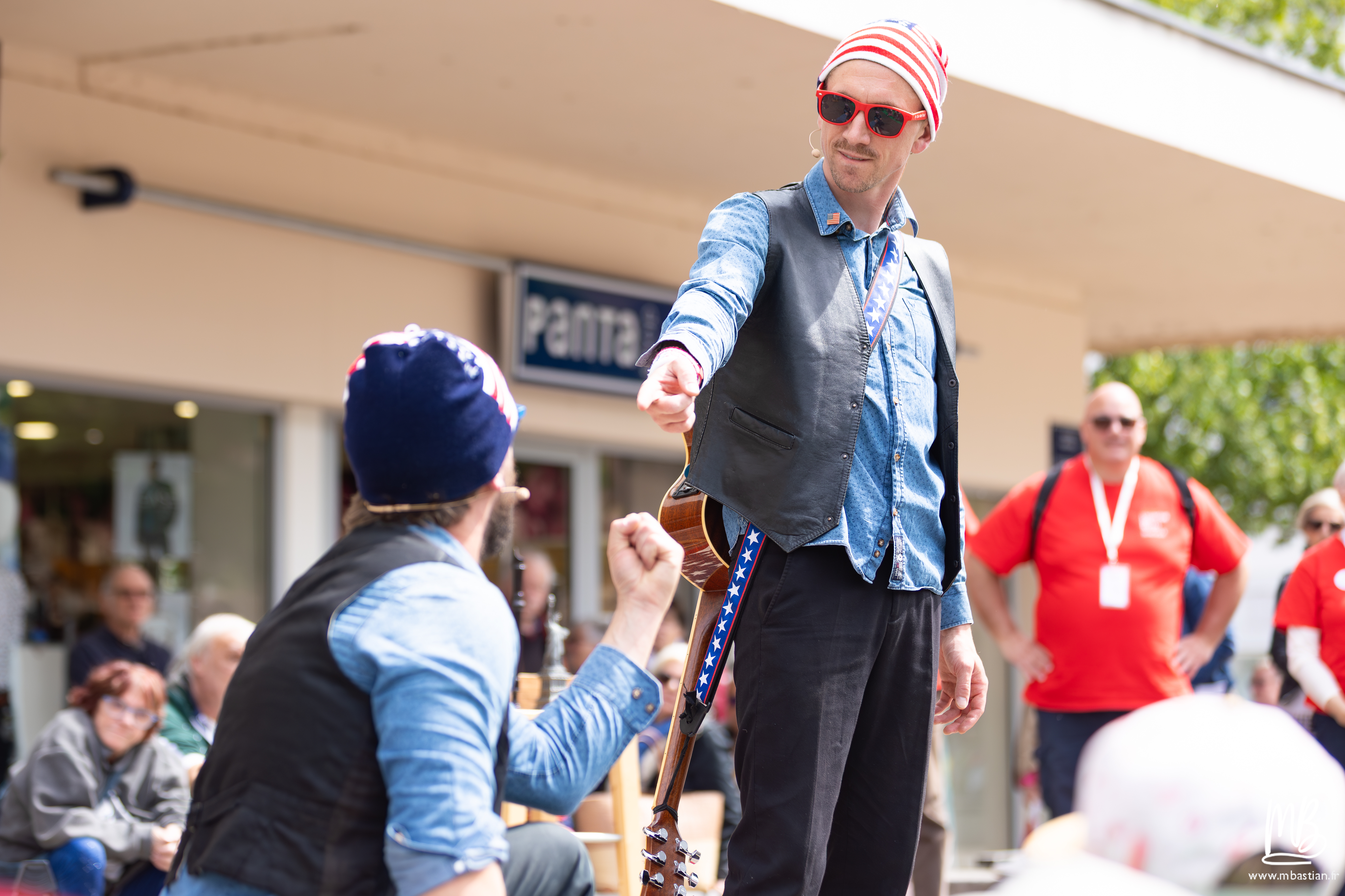 HDN2025 WALTER ET DENIS MB 44